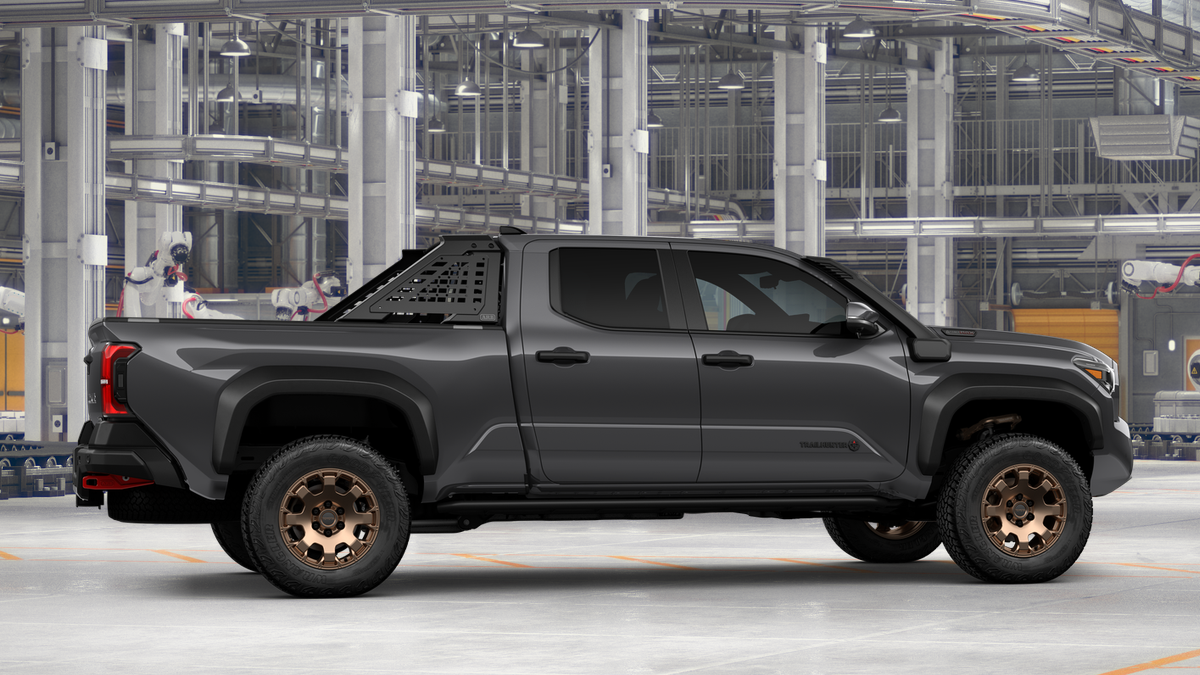 2026 Toyota Tacoma i-FORCE MAX Tacoma Trailhunter