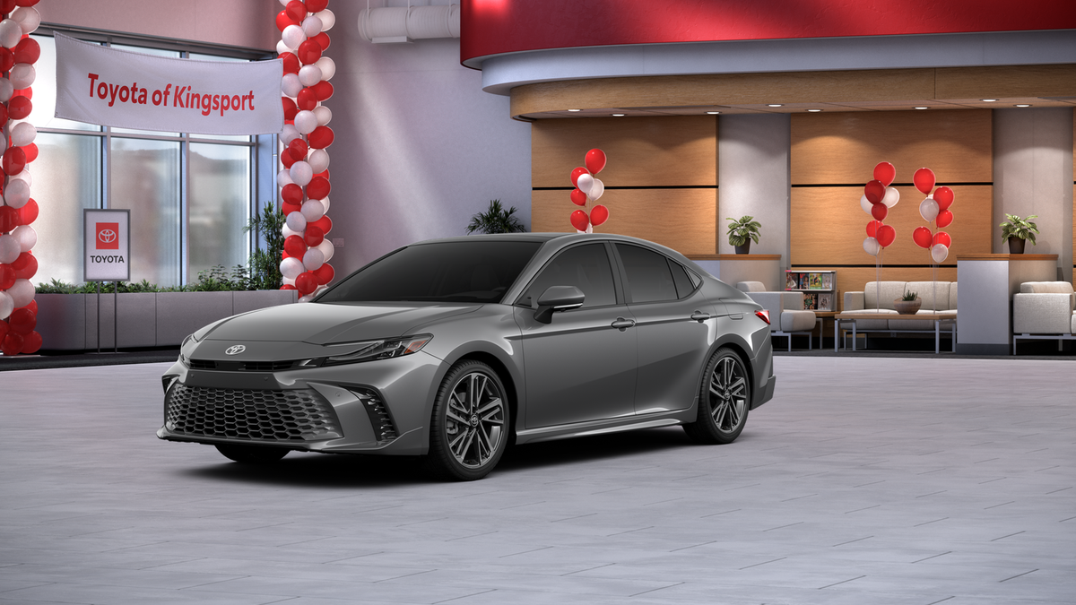 2026 Toyota Camry XSE Hybrid's photo