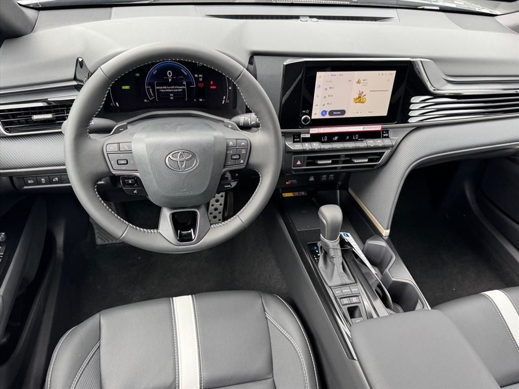 2026 Toyota Camry SE AWD