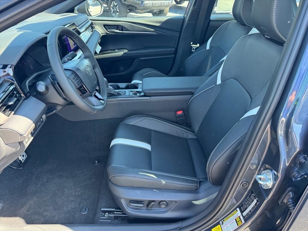 2026 Toyota Camry SE AWD