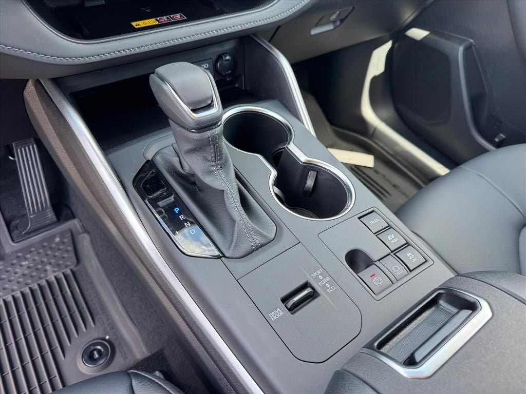 2026 Toyota Highlander Hybrid XLE