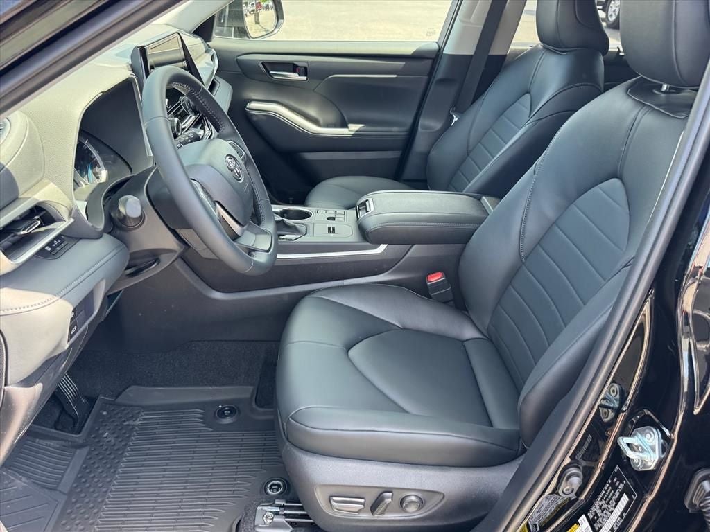 2026 Toyota Highlander Hybrid XLE