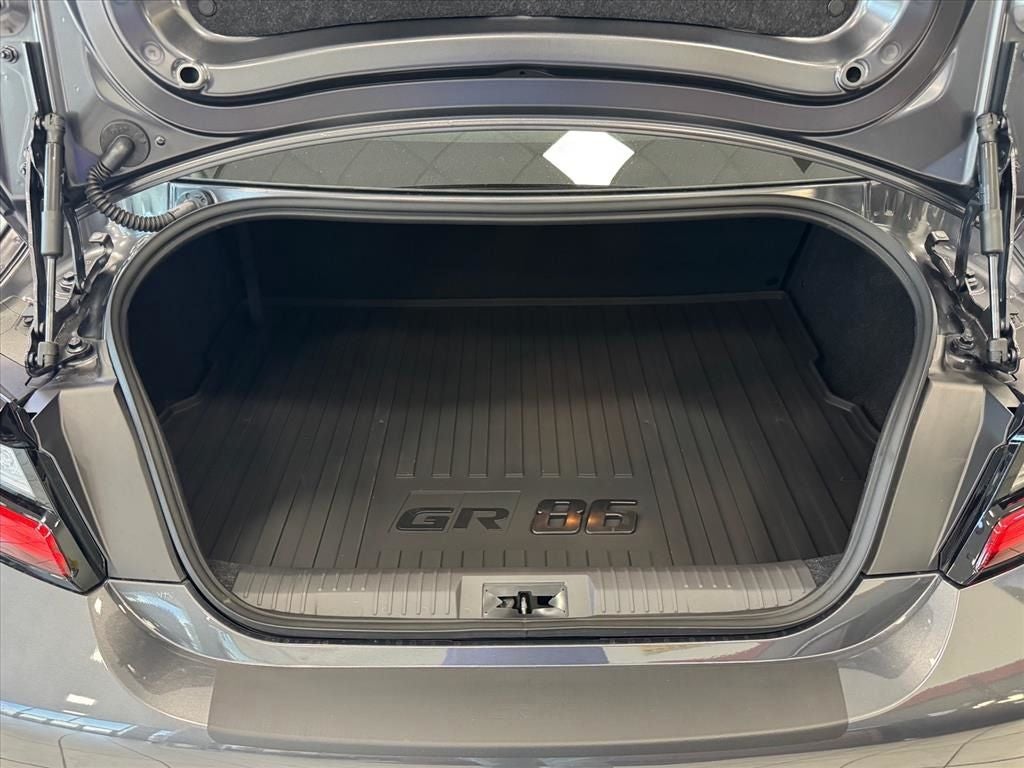 2026 Toyota GR86 Premium MT