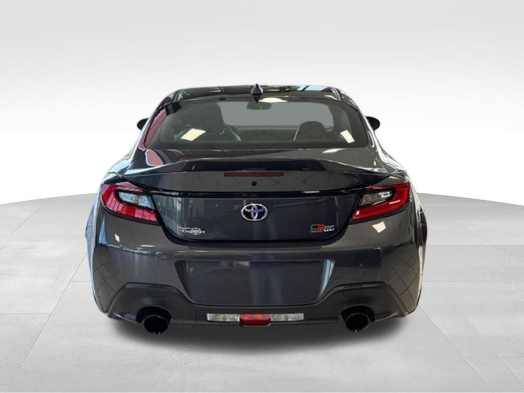 2026 Toyota GR86 Premium MT