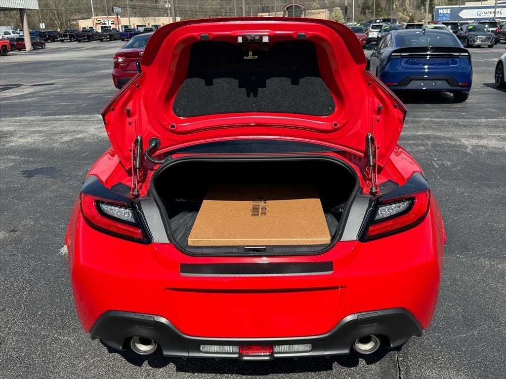 2026 Toyota GR86 Premium MT