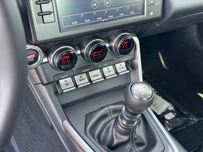 2026 Toyota GR86 Premium MT