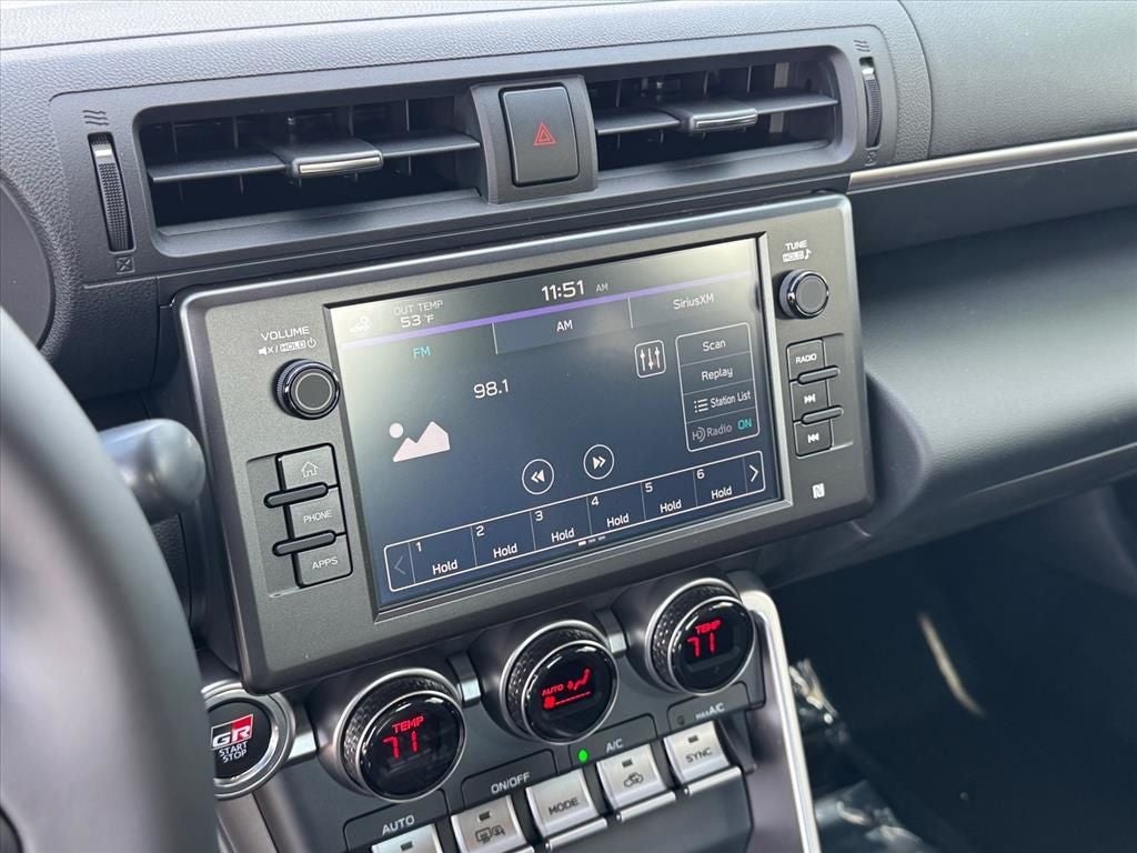 2026 Toyota GR86 Premium MT