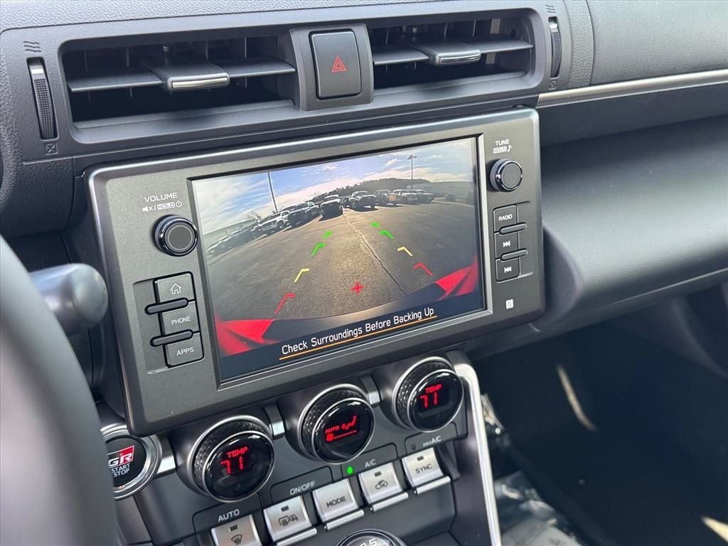 2026 Toyota GR86 Premium MT