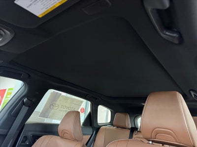 2025 Toyota Toyota Crown Signia Limited