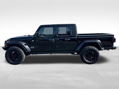 2022 Jeep Gladiator Overland