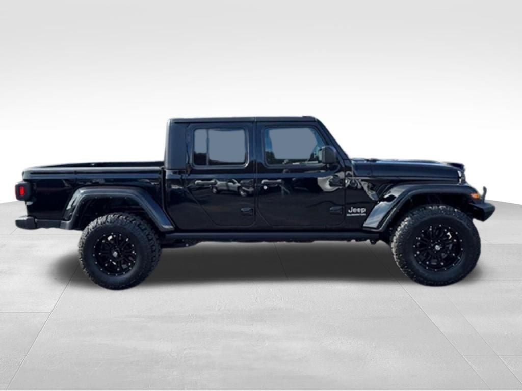 2022 Jeep Gladiator Overland