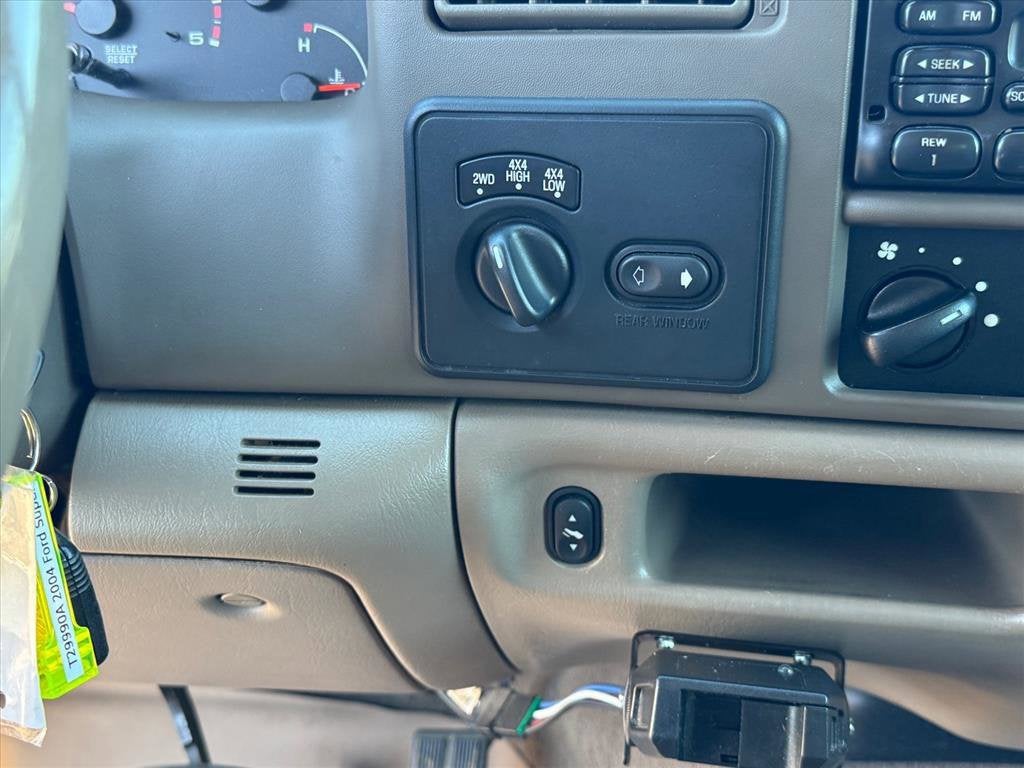 2004 Ford F-250SD Lariat