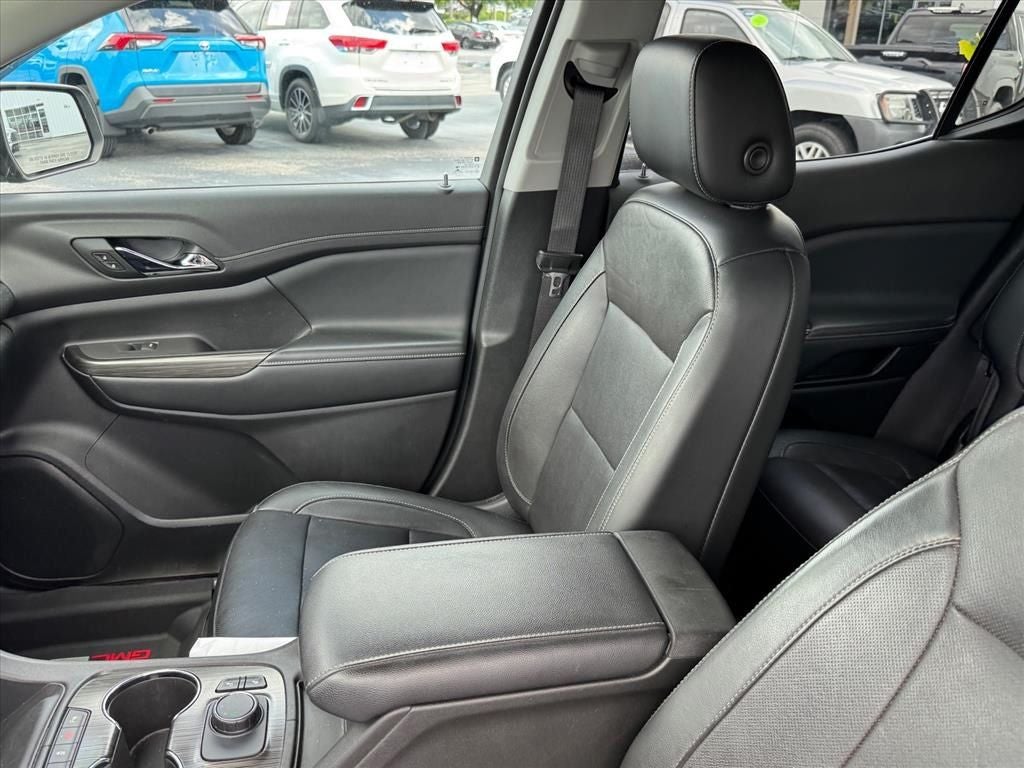 2020 GMC Acadia SLT