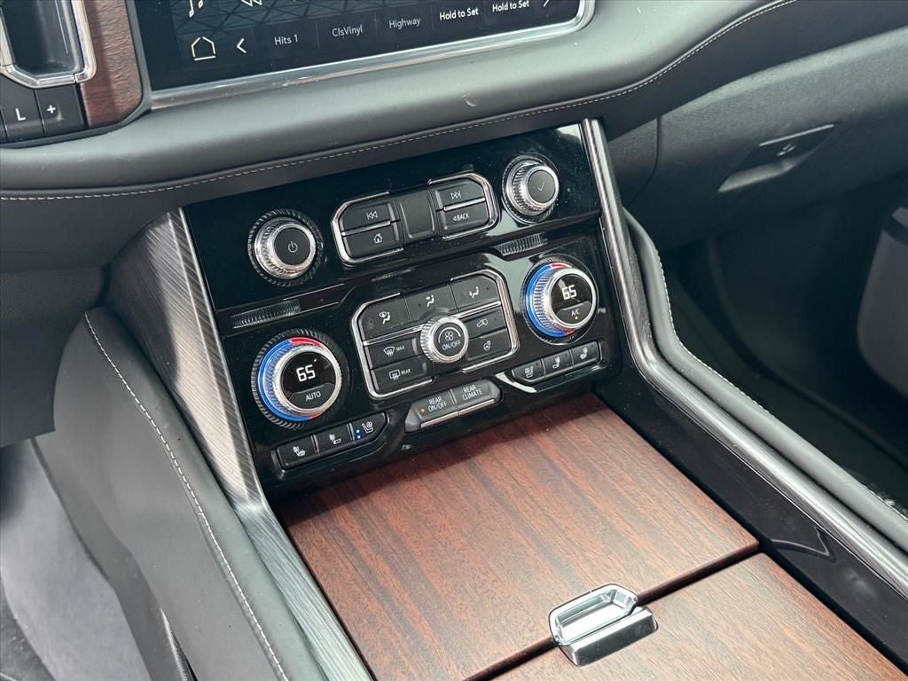 2023 GMC Yukon XL Denali Ultimate