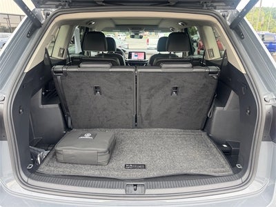 2025 Volkswagen Atlas 2.0T SEL Premium R-Line