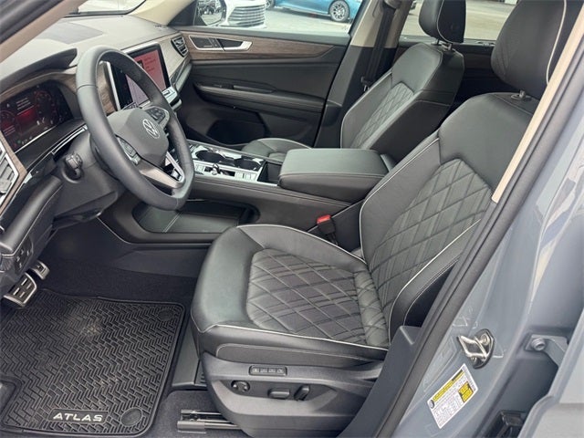 2025 Volkswagen Atlas 2.0T SEL Premium R-Line