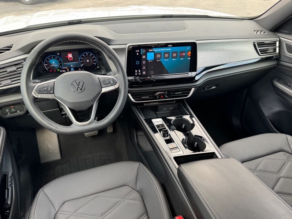 2024 Volkswagen Atlas Cross Sport 2.0T SE w/Technology