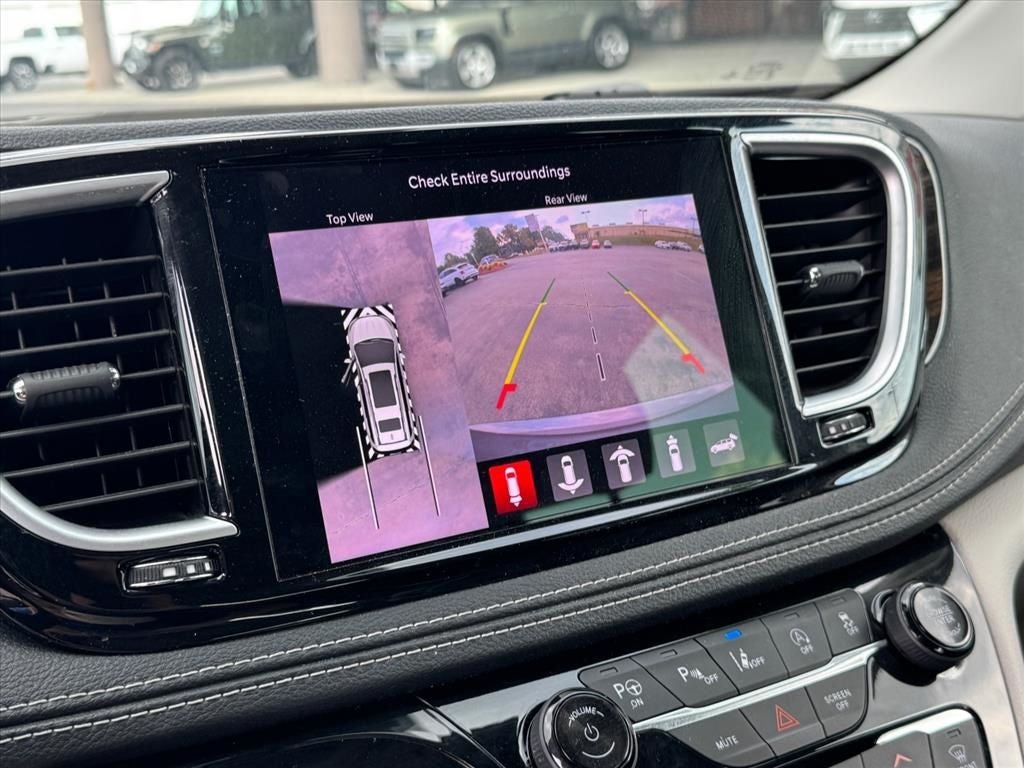 2022 Chrysler Pacifica Limited