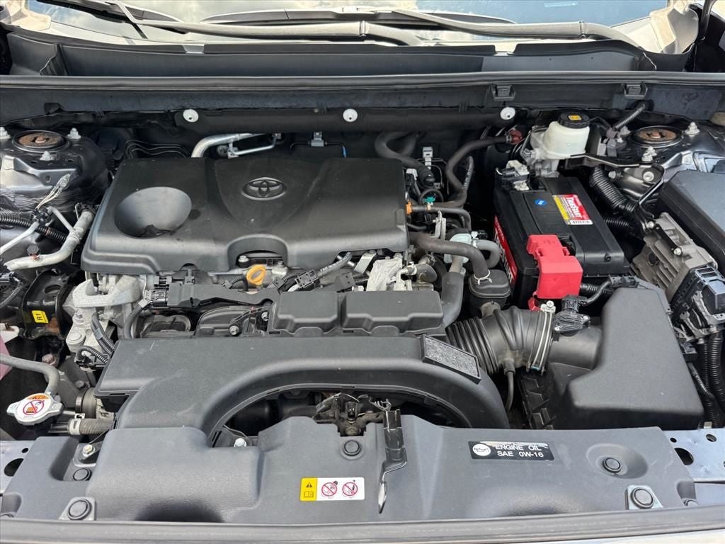 2021 Toyota RAV4 LE