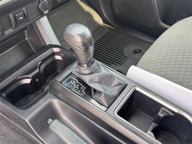 2022 Toyota Tacoma SR V6