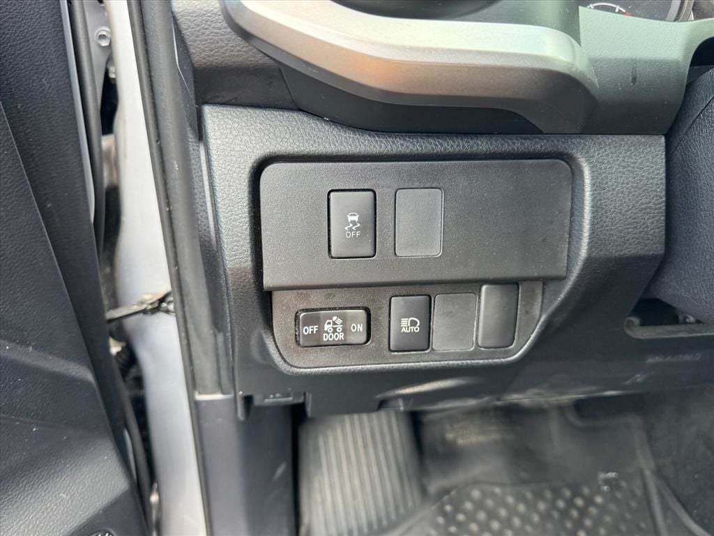 2020 Toyota Tacoma SR5 V6