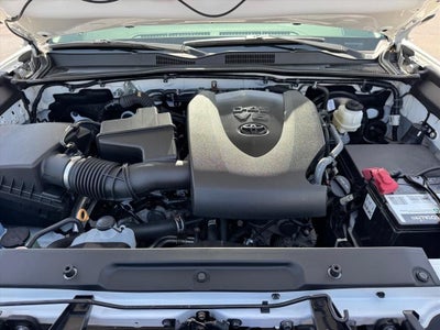 2022 Toyota Tacoma SR5 V6