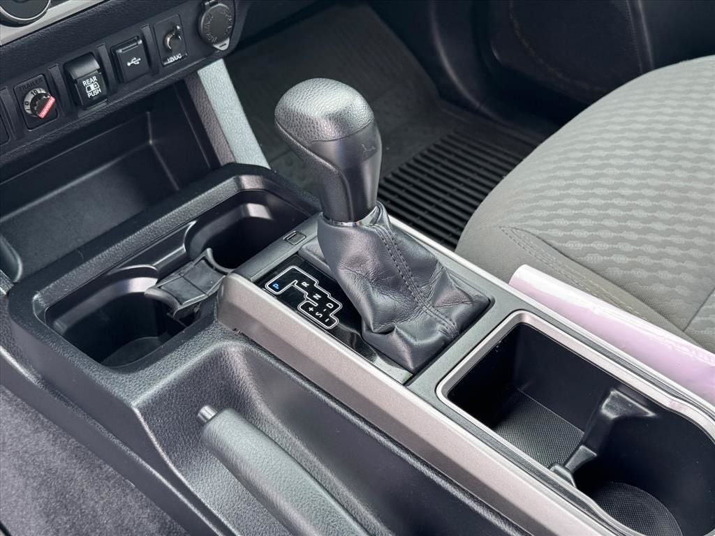 2022 Toyota Tacoma SR5 V6