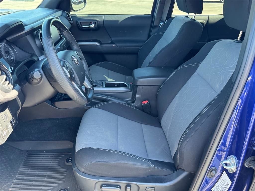 2022 Toyota Tacoma TRD Sport V6