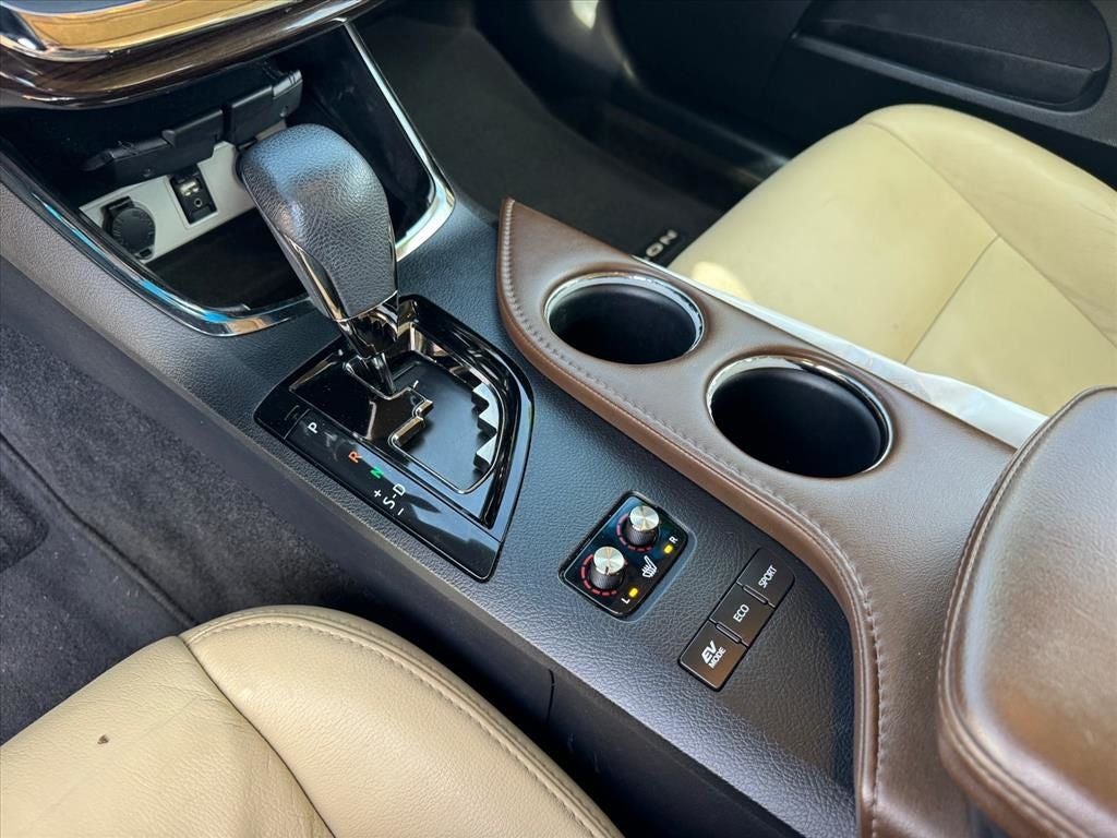 2014 Toyota Avalon Hybrid XLE Premium