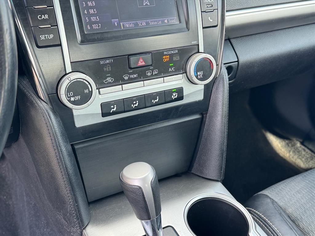 2014 Toyota Camry SE