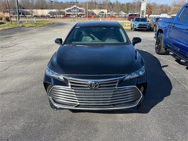 2019 Toyota Avalon XLE