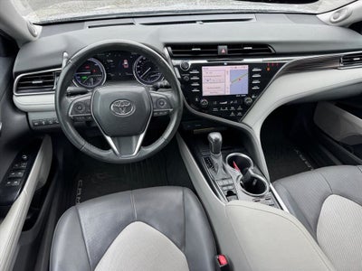 2020 Toyota Camry Hybrid XLE
