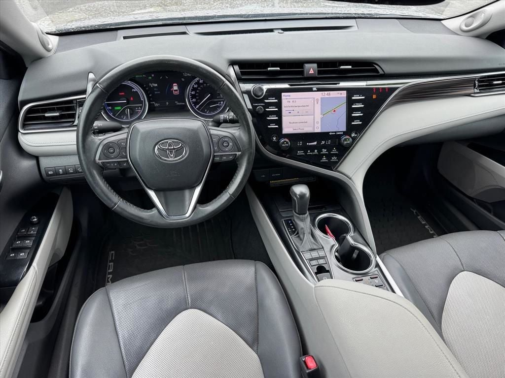 2020 Toyota Camry Hybrid XLE