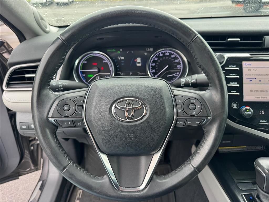 2020 Toyota Camry Hybrid XLE