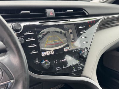2020 Toyota Camry Hybrid XLE