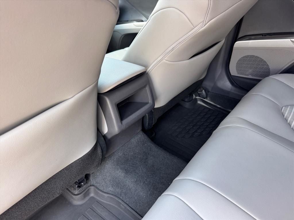 2024 Toyota Camry Hybrid SE