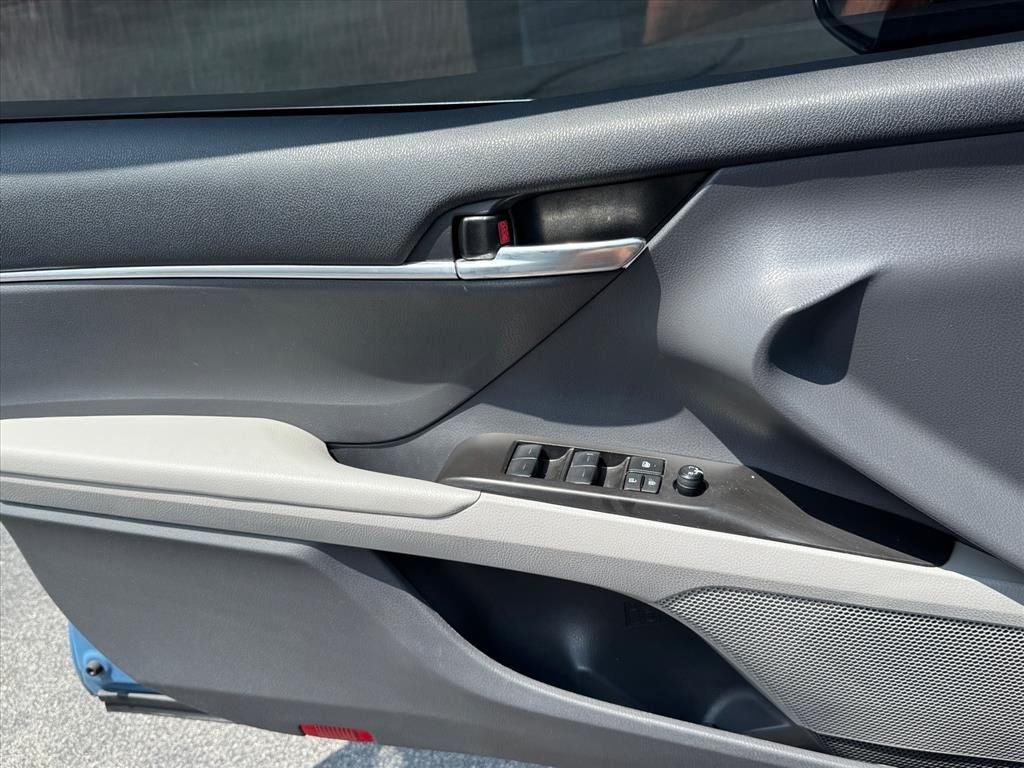 2024 Toyota Camry Hybrid SE