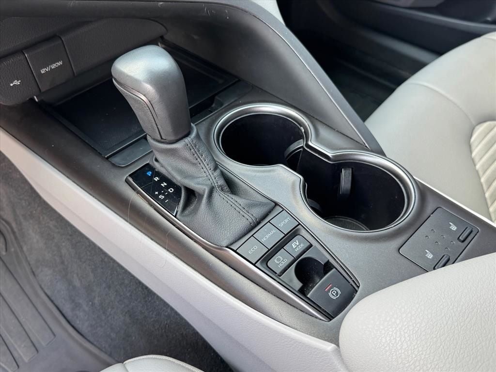2024 Toyota Camry Hybrid SE