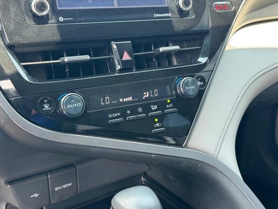 2024 Toyota Camry Hybrid SE
