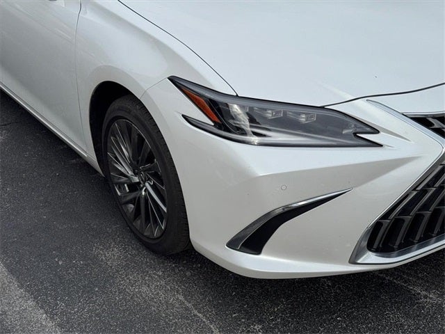 2024 Lexus ES 350 Ultra Luxury