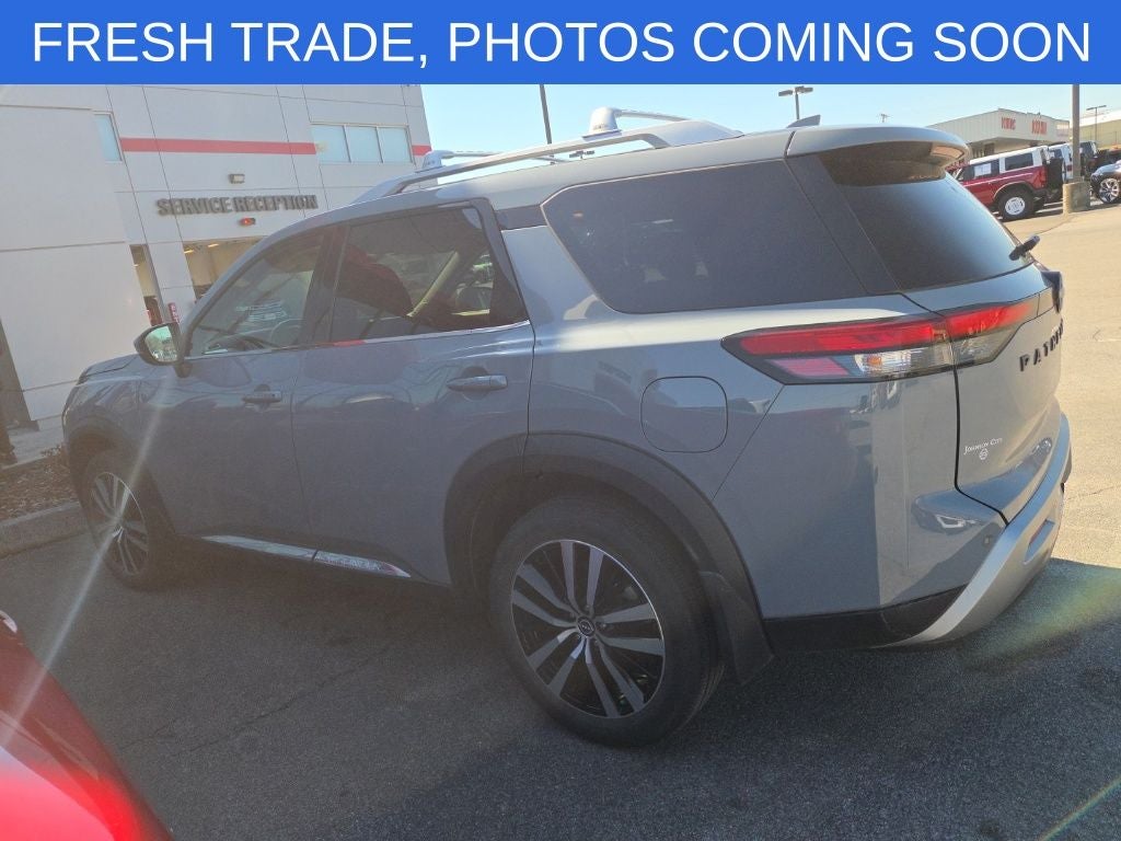 2023 Nissan Pathfinder Platinum