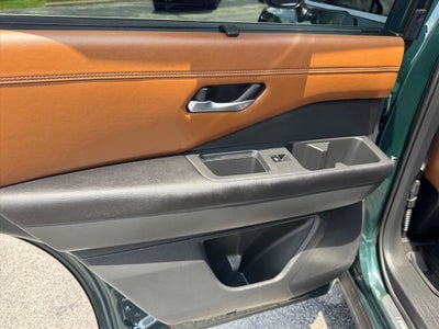 2024 Nissan Pathfinder Platinum