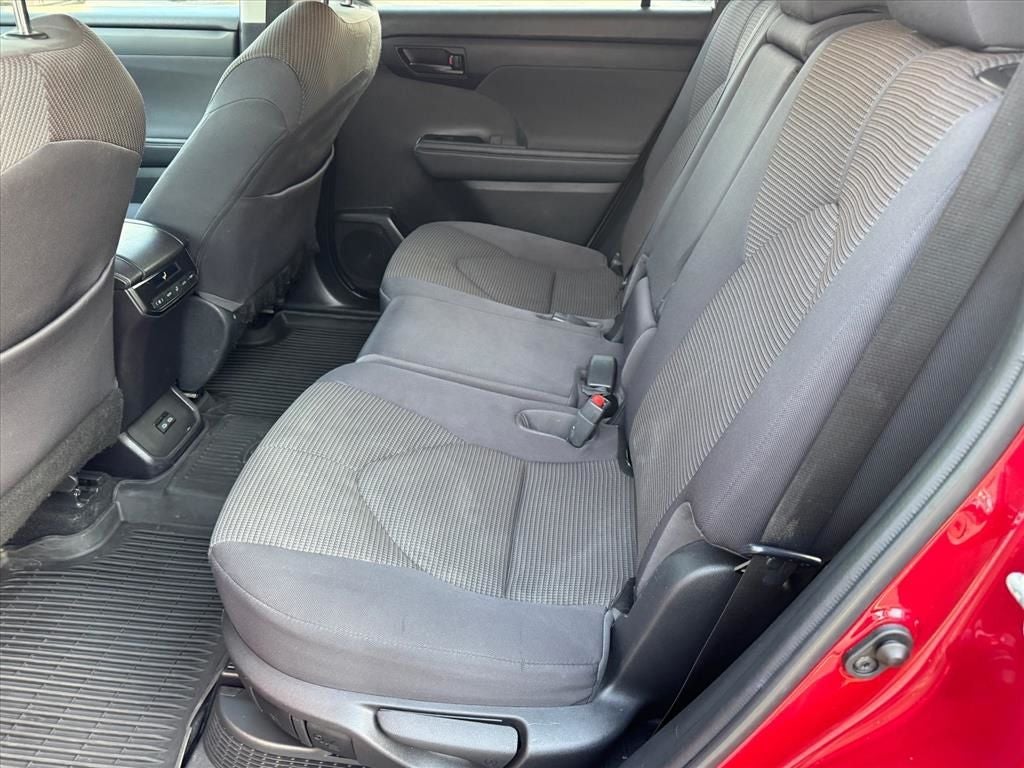 2022 Toyota Highlander Hybrid LE