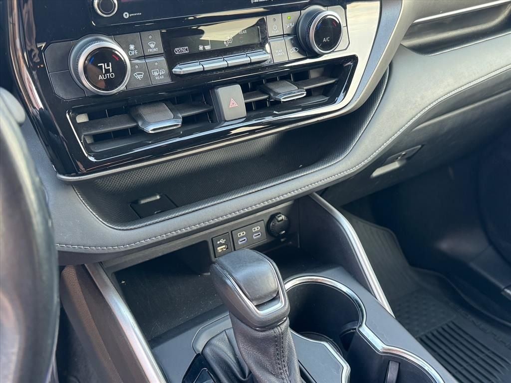 2022 Toyota Highlander Hybrid LE