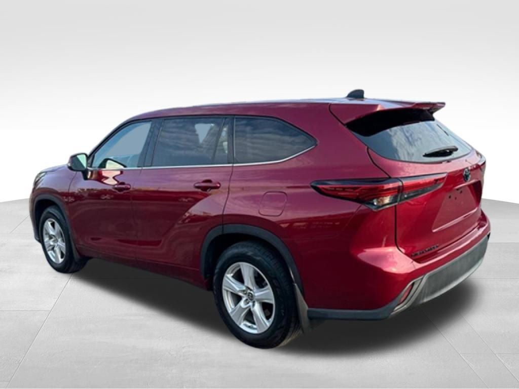 2022 Toyota Highlander Hybrid LE