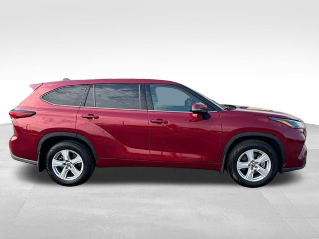 2022 Toyota Highlander Hybrid LE