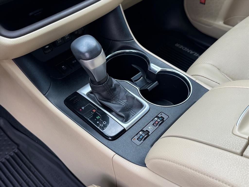 2019 Toyota Highlander Limited Platinum