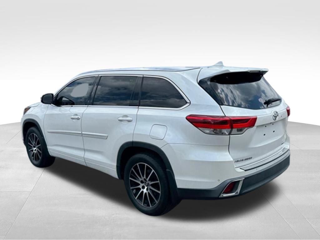 2019 Toyota Highlander Limited Platinum