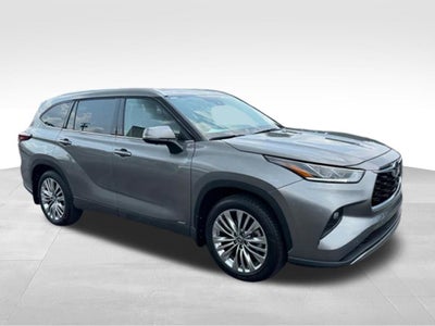 2026 Toyota Highlander Hybrid Platinum
