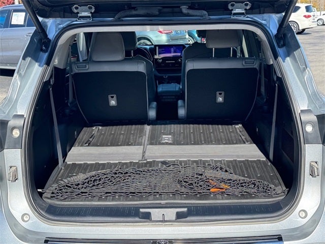 2024 Toyota Highlander Hybrid Platinum